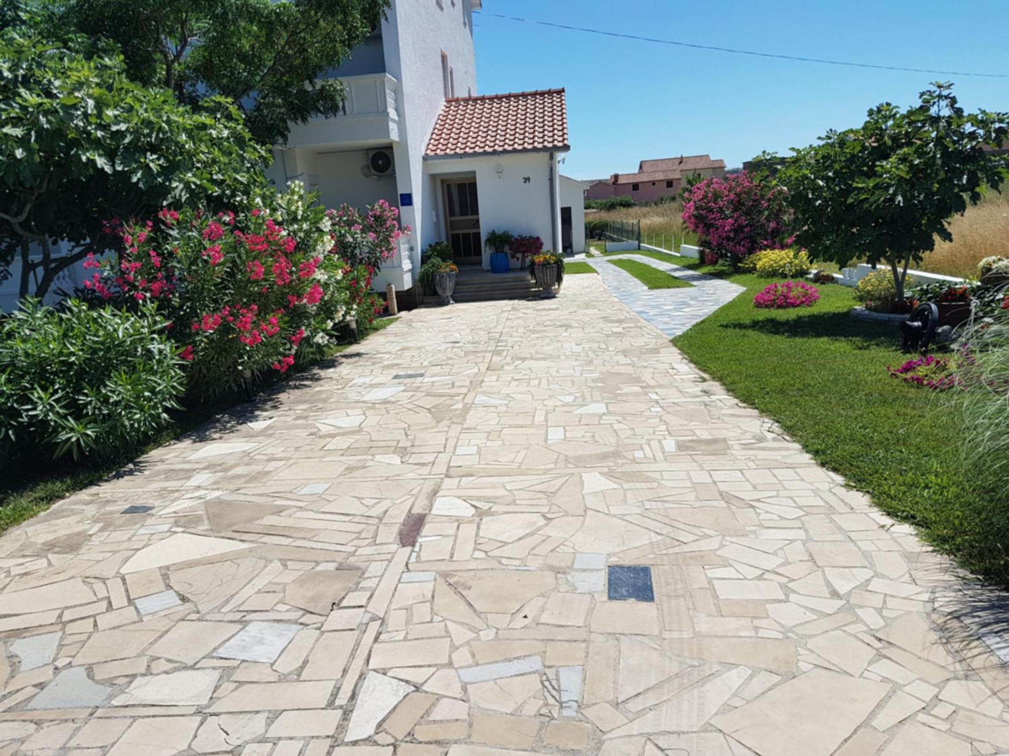 Apartments Smilja Ljubač Екстериор снимка