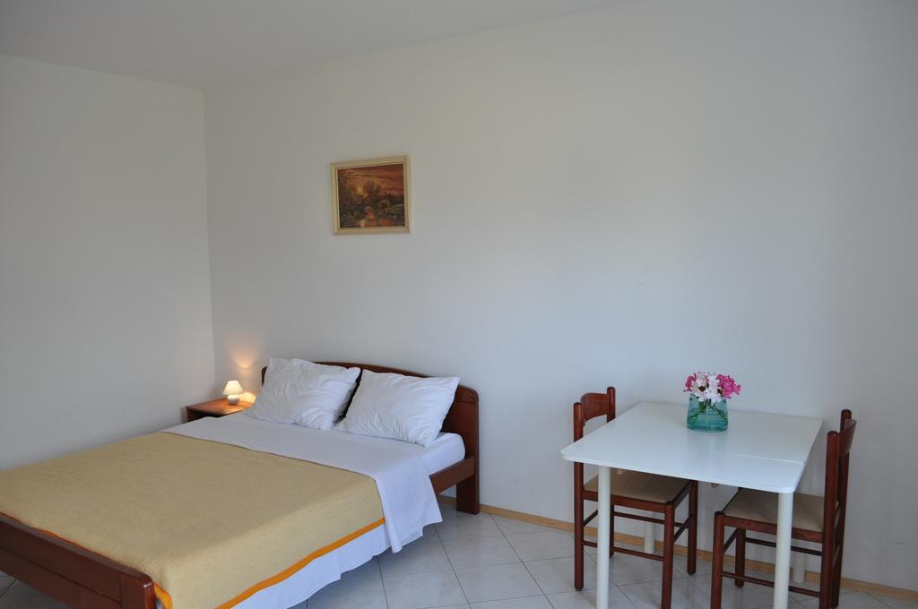 Apartments Smilja Ljubač Екстериор снимка