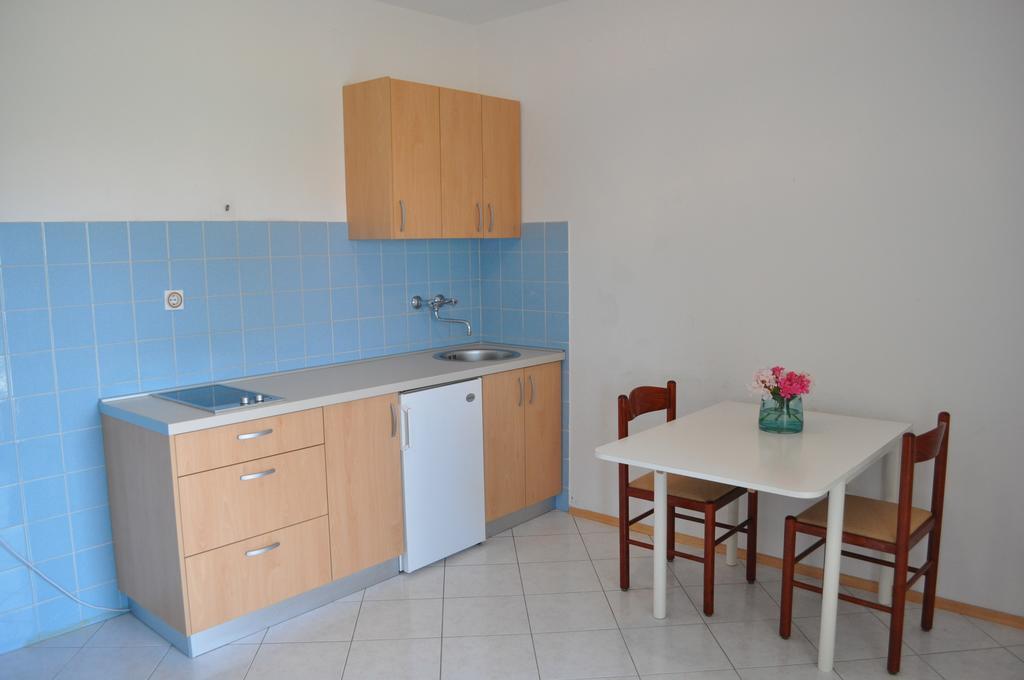 Apartments Smilja Ljubač Екстериор снимка