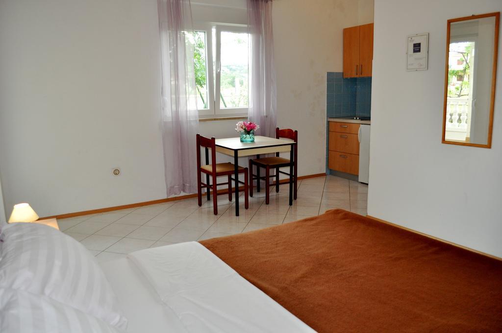 Apartments Smilja Ljubač Екстериор снимка