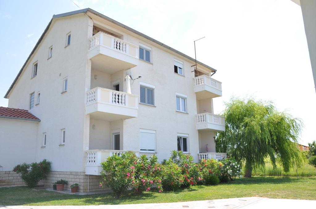 Apartments Smilja Ljubač Екстериор снимка