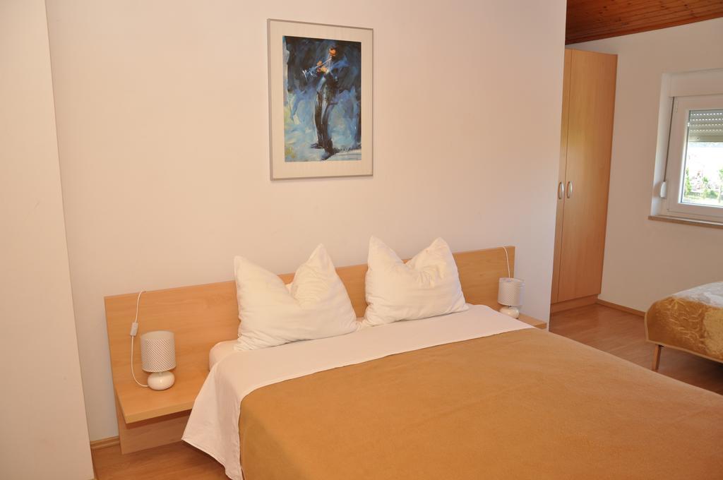Apartments Smilja Ljubač Екстериор снимка